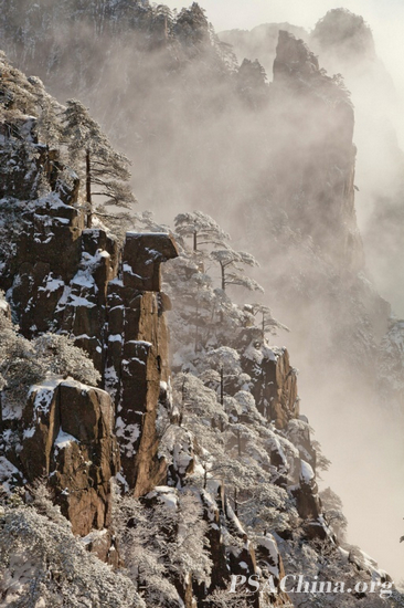 吴亮作品《雪韵黄山7》Huangshan after Snow 7.jpg