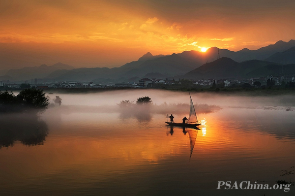 02.ɺƽƷ(FISHING LIGHT SONG)ίѡ.jpg