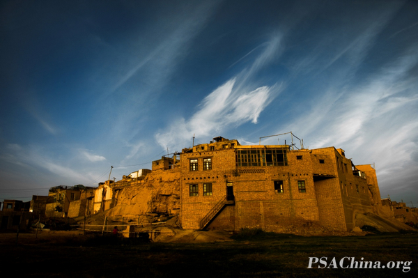 06.ԴƷųǷơAncient Town Clouds.jpg