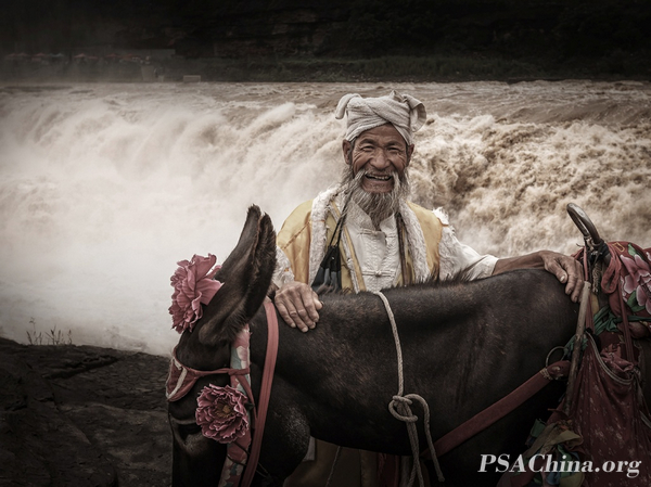 13.ɺƽƷƺˡ THE YELLOW RIVER PEOPLE.jpg