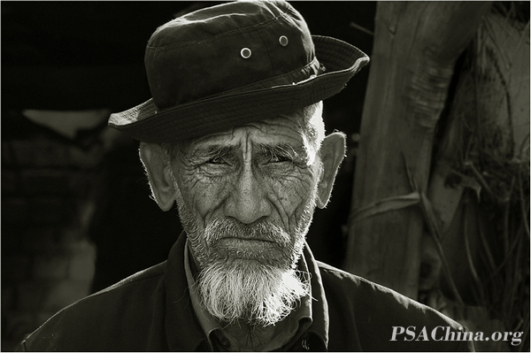 08.ƷȦˡ The Horse Circle The Old Man.jpg