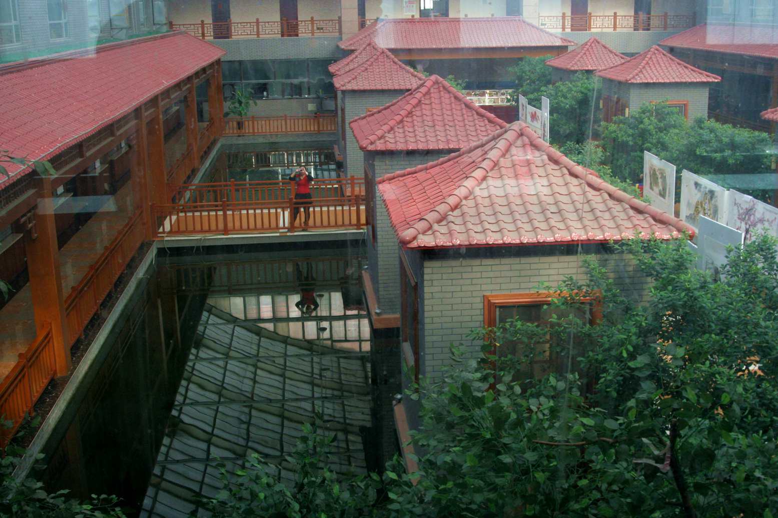 Ƭ 047_.jpg