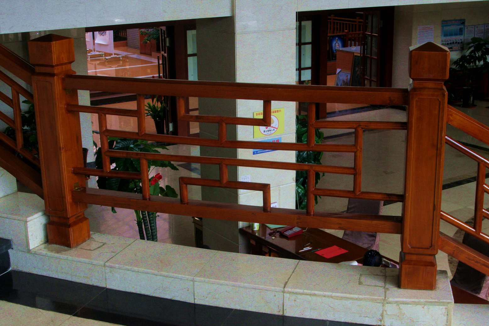 Ƭ 054_.jpg