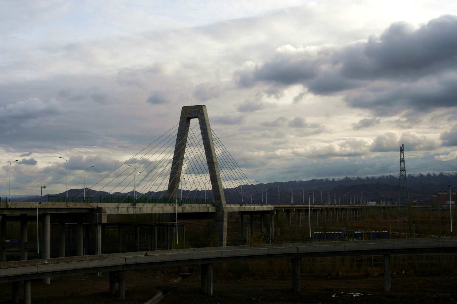 Ƭ 010_.jpg