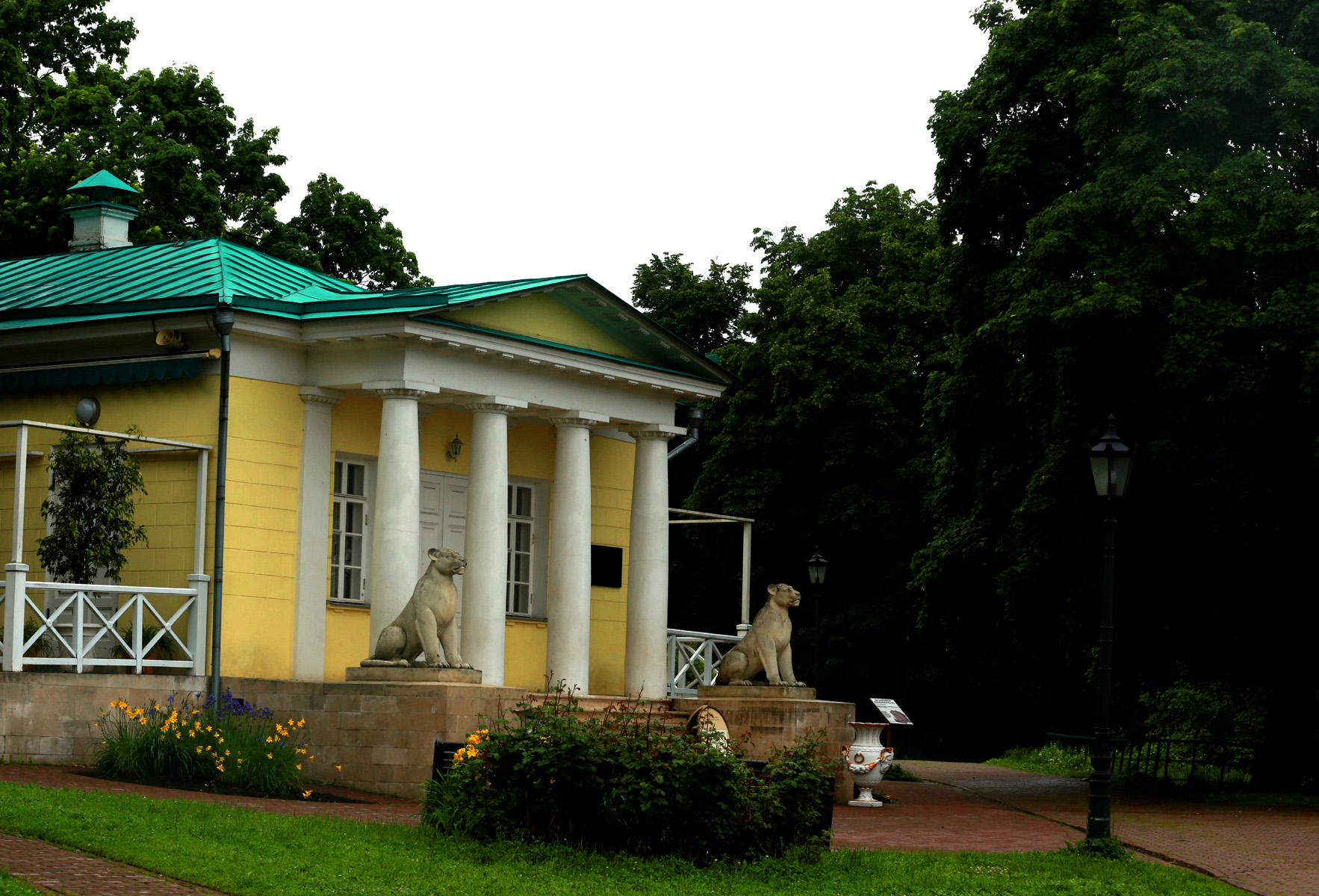 CC5A8743.1200w.jpg