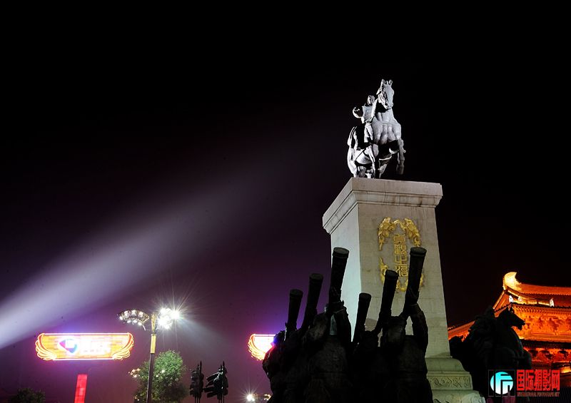 Ƭ 059.jpg
