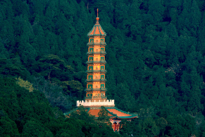 香山琉璃塔 IMG_6077副本.jpg