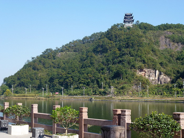 P1030231AB.jpg