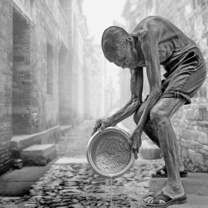 4 IPA勋带奖《村里老汉》廖建辉（中国）